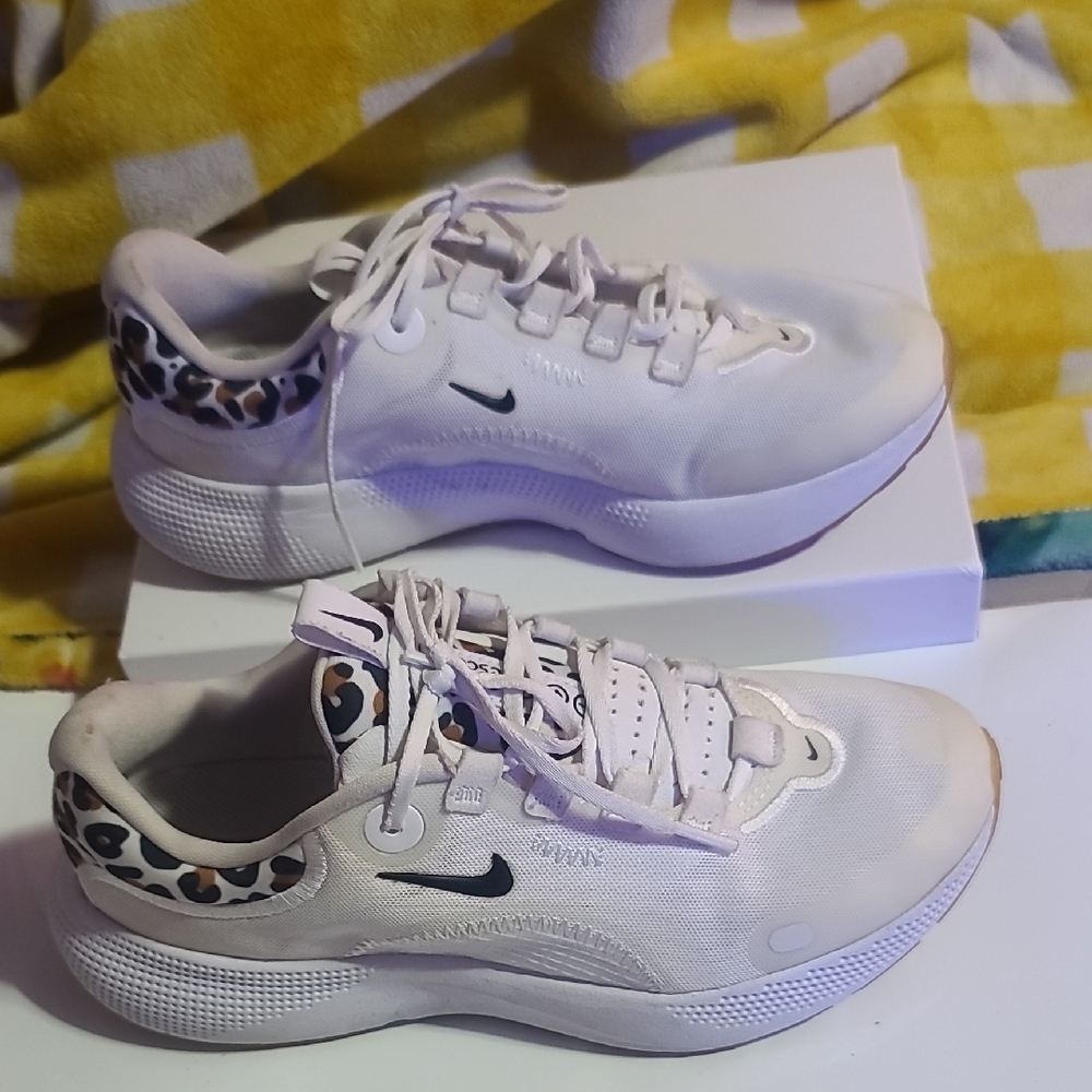 Nike React Escape Run DM3083-100 White Leopard Women's Running Shoes